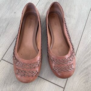 Softmoc Brown Leather Flats Women’s Size 7.5
